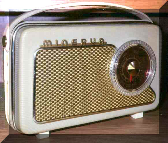 MINERVA Kofferradio